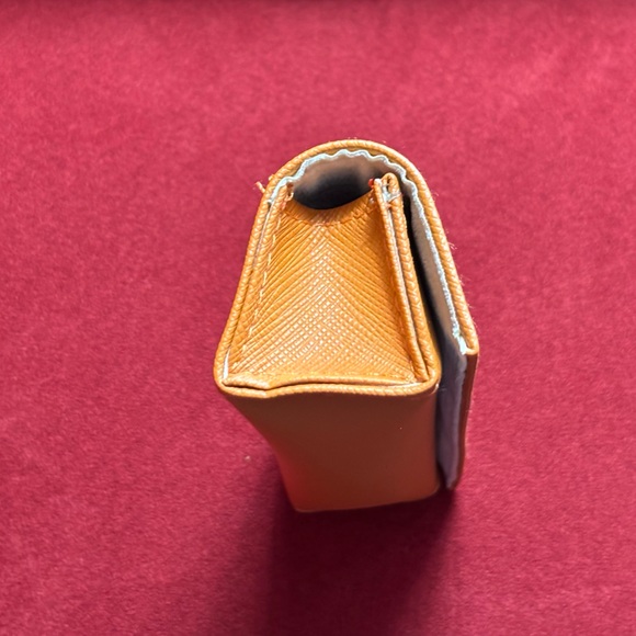 Tory Burch Orange small eyeglass case NWOT - Picture 3 of 4